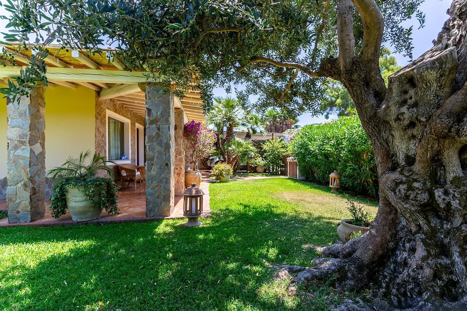 Patio Relax - 200M From Beach - Villasimius Notteri 0*,  Italy